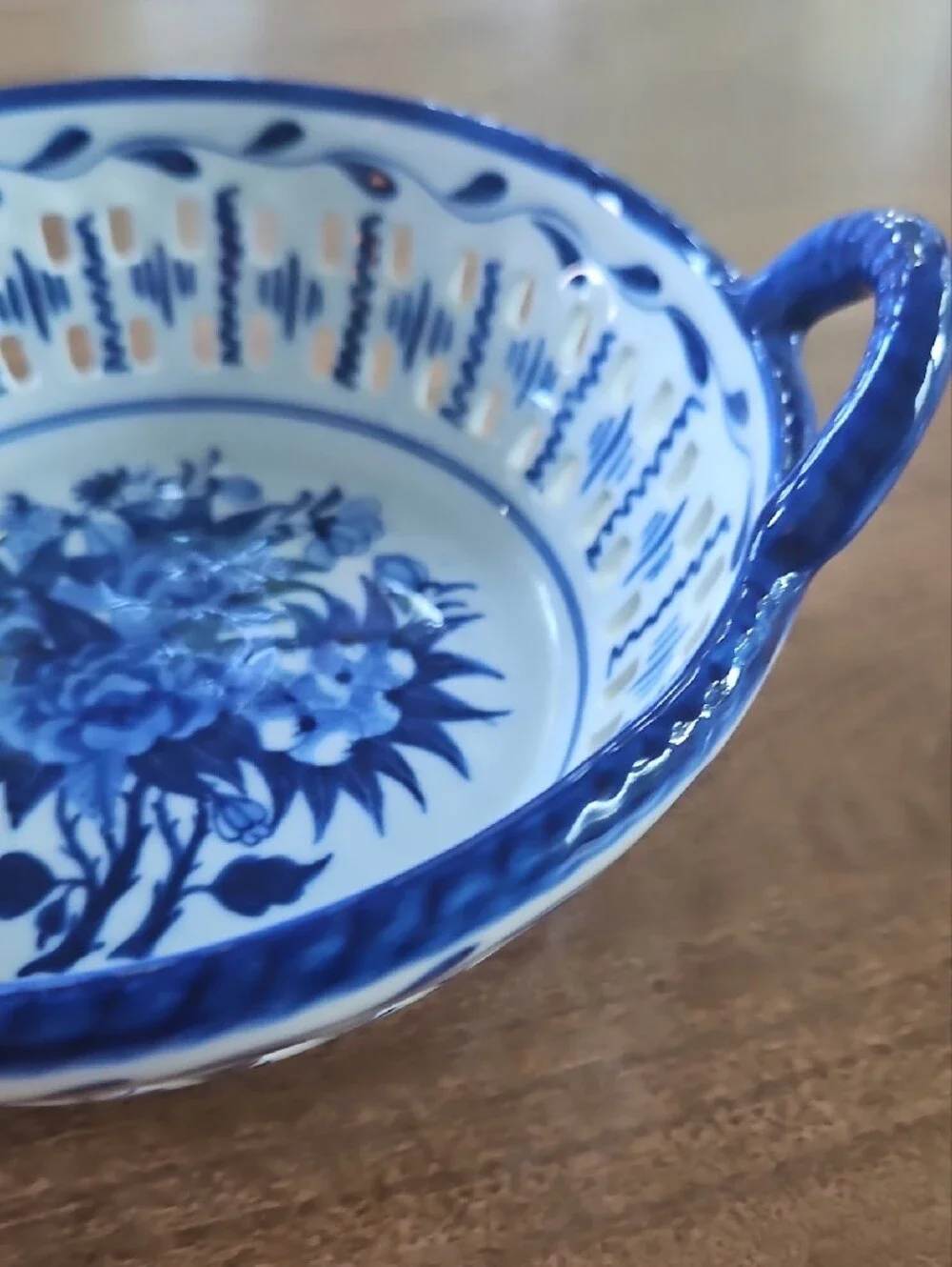 Vintage Blue & White Reticulated Porcelain Basket Bowl Made in Thailand 7.5